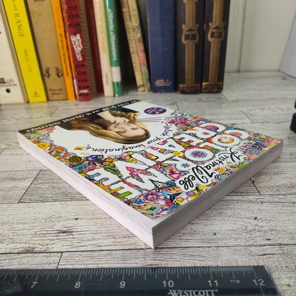 COLOR ME CREATIVE Kristina Webb SC‎ 1st Art Book Creative Challenges Interactive - Picture 11 of 13